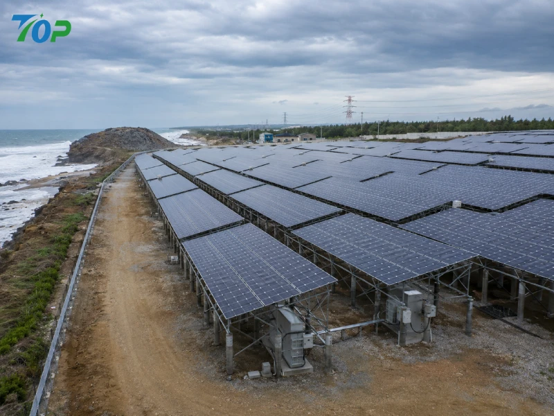 Op maat gemaakte zonne-montagediensten voor extreme klimaatomstandigheden: engineering van PV-constructies voor wind-, sneeuw-, corrosie- en terreinuitdagingen